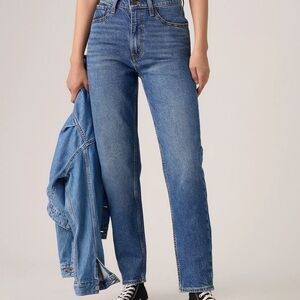 Levi's 80s Mom Women’s Jeans  - Tapered Leg Blue Jeans